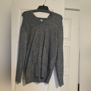 Market & Spruce Charcoal V-Neck Pullover Sweater